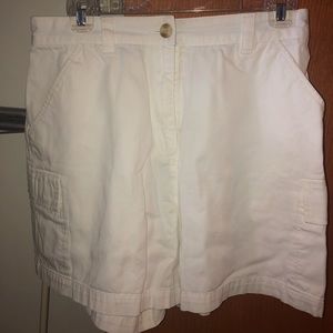 Tommy Hilfiger white long shorts. Size 10.